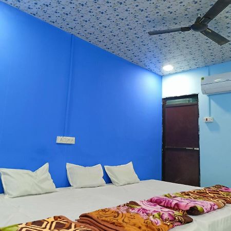 Baba Guest House Ujjain Eksteriør billede