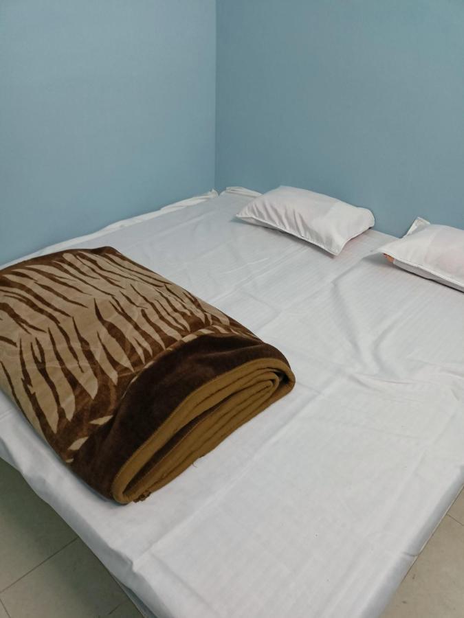 Baba Guest House Ujjain Eksteriør billede
