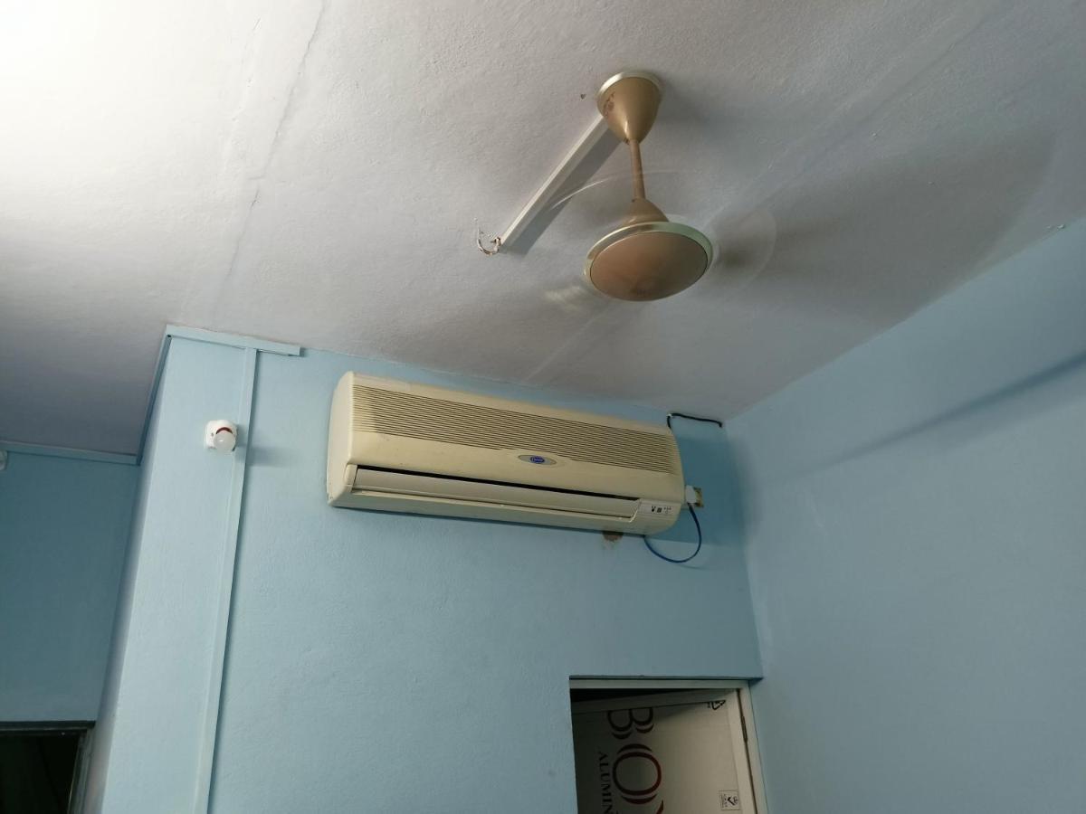 Baba Guest House Ujjain Eksteriør billede
