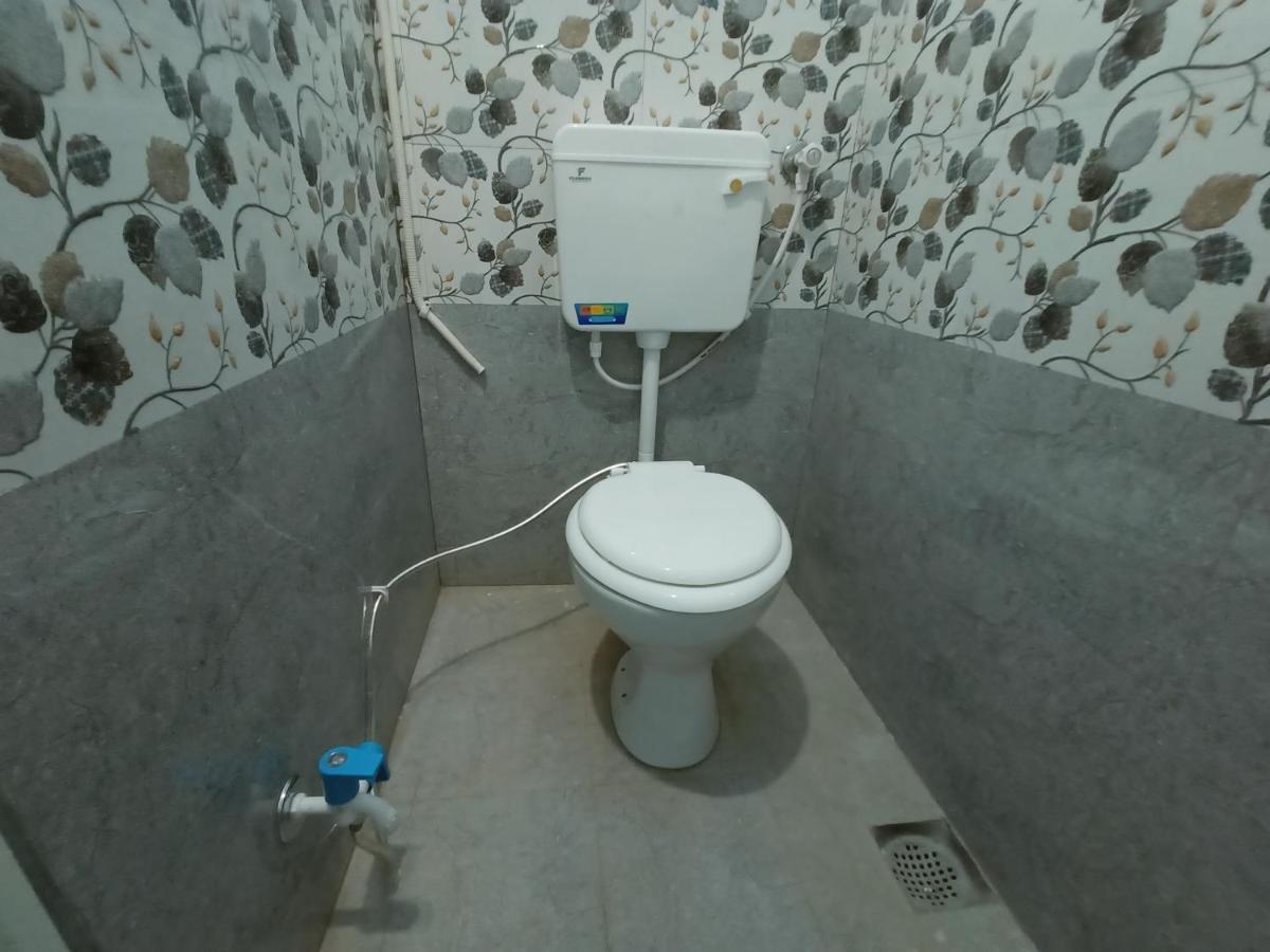 Baba Guest House Ujjain Eksteriør billede
