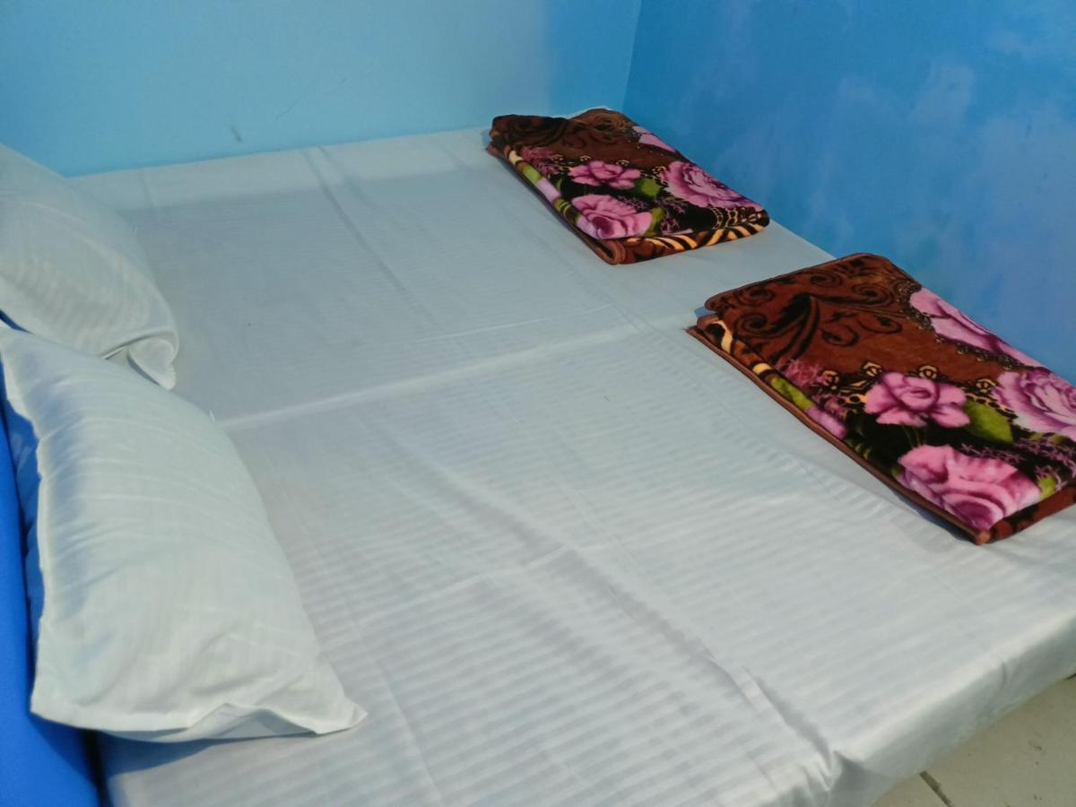 Baba Guest House Ujjain Eksteriør billede